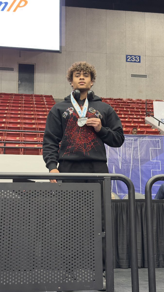 coachmicahjd's tweet photo. Great showing at the FHSAA State Weightlifting meet by the Hornet Football @HornetFB_1MOORE players resulting in a 5th place finish in Olympic for (JR) Kai K and (SO) Elijah "Tank" B @66p1ayz for setting a BMC WL meet bench press record of 375lbs #1MOORE🐝✝️ #LIFTWEIGHTS⚠️⚠️ https://t.co/yLUmSJuR5x
