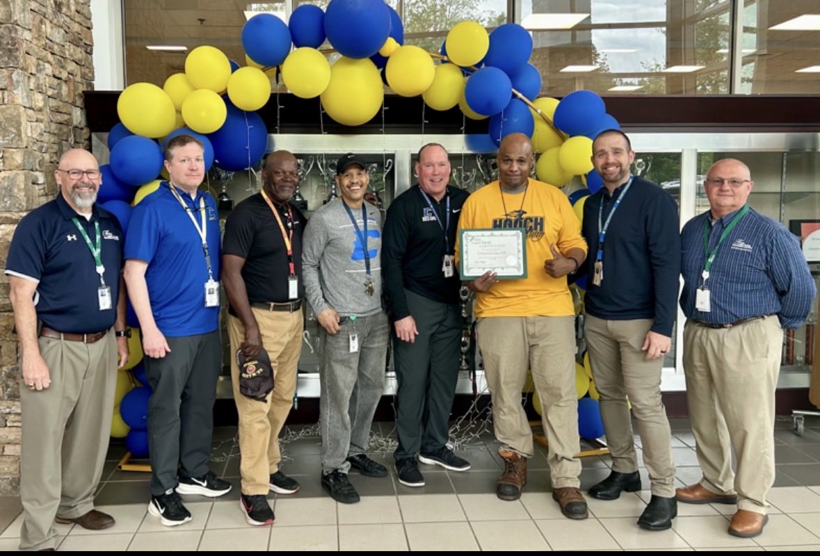 Jake_Martin_AP's tweet photo. Our @HoochHappenings custodial team- earned Silver Star Status 🏆from @FultonCoSchools —an outstanding accomplishment!!

✅highest score in our school’s history ✅one of the top scores in the district

Grateful for the positive impact they make on student learning each day! https://t.co/cAdUParB0W