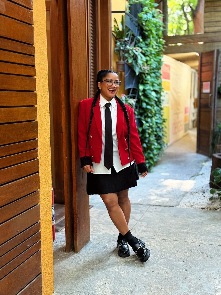 look para o evento de hoje… bem RBD, tá? 💅🏾