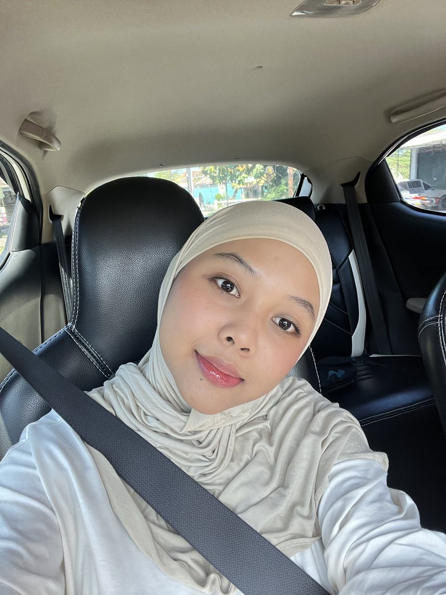 icaklisya's tweet photo. i love hijab templek satset nemplok sempurna di jidat🤝🤣 ✨

dan tentu ini merk nya beda beda yah guys, aku coba review yaaa hahahaha https://t.co/OCW83oaSj2