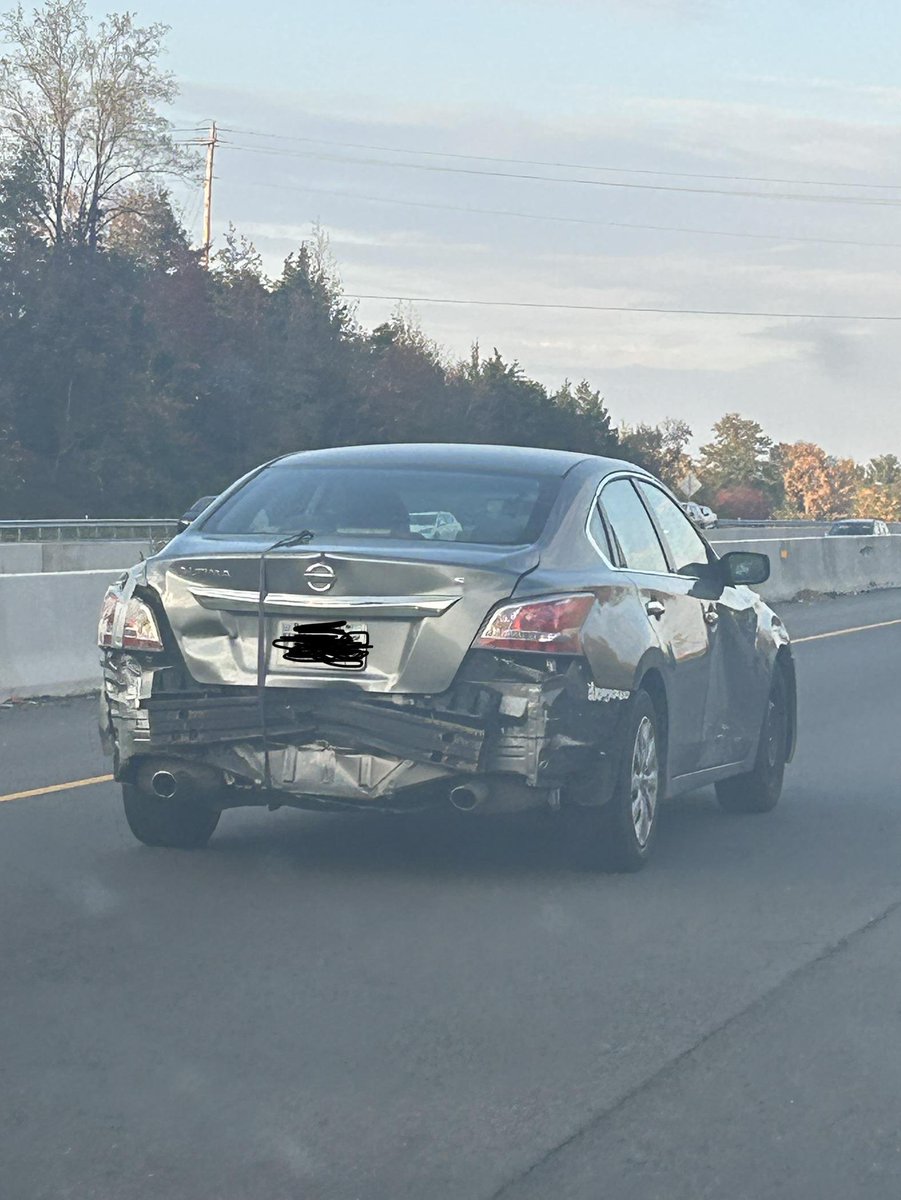 PulpoNewman's tweet photo. Just as Japan has the Prius Missile, we have a car in America where you can simply describe an event and everyone will know with 100% accuracy what kind of car it was that did it. https://t.co/HFZYFeQ0rz