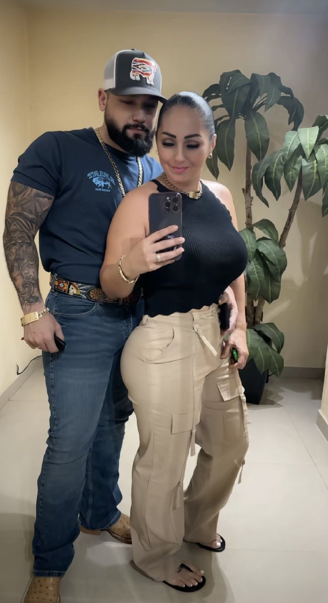SrysraTorres tweet media