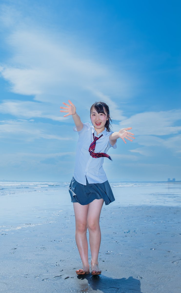jack32_jp's tweet photo. 2026.5.3(日)
オーシャンラバー in 鵠沼海岸
会場：鵠沼海岸エリア
Miyuuさん 💚

海岸でのライブは開放があり楽しかったです🏝️青い空をバックに秒撮ありがとうございました😊

#whitesuperiors 
#シロスペ #白スペ
#Miyuu https://t.co/lLoRPd3Uhk
