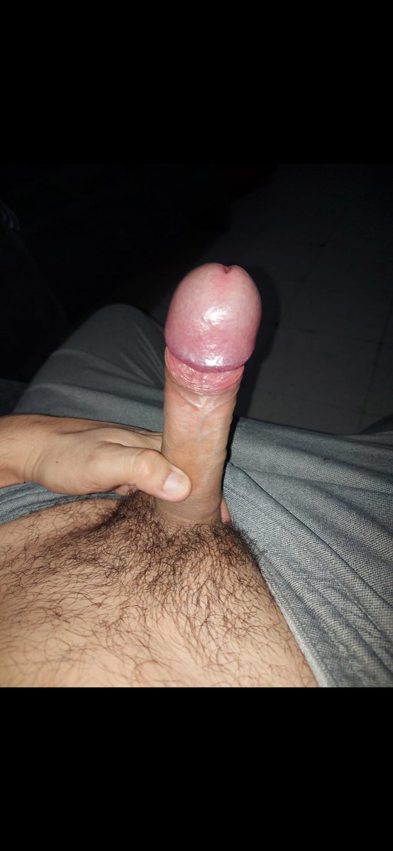 SexSingleQro tweet media