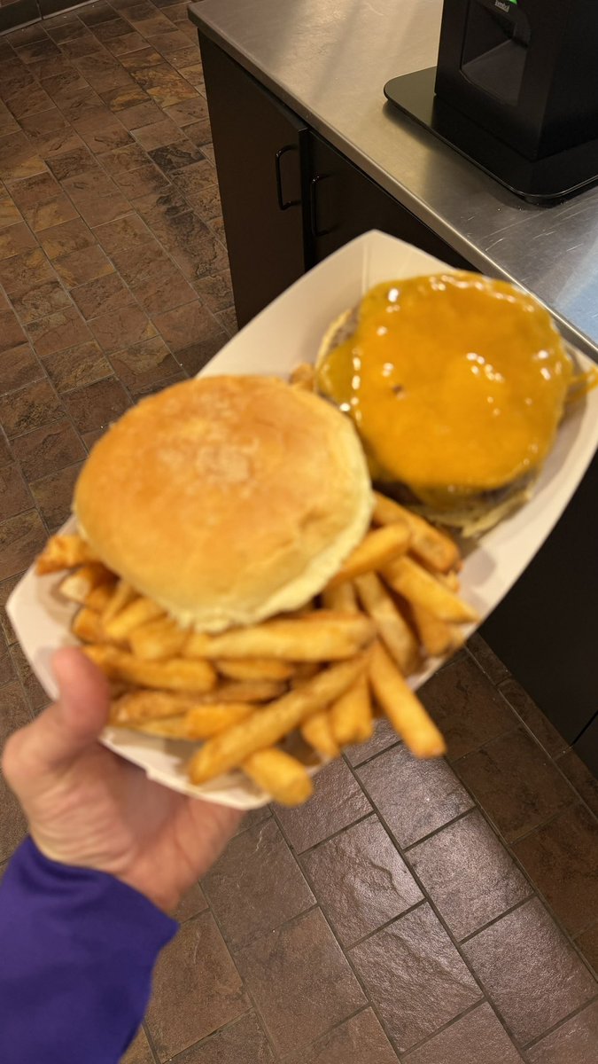 Shannon tweet media