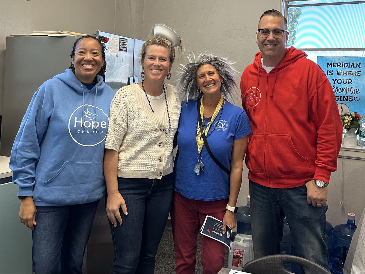 MeridianCVUSD's tweet photo. Thank you to the Hope Church for showing your appreciation for our staff! We loved the trail mix bar, hydration station and love notes! https://t.co/ftr5dSnLIE