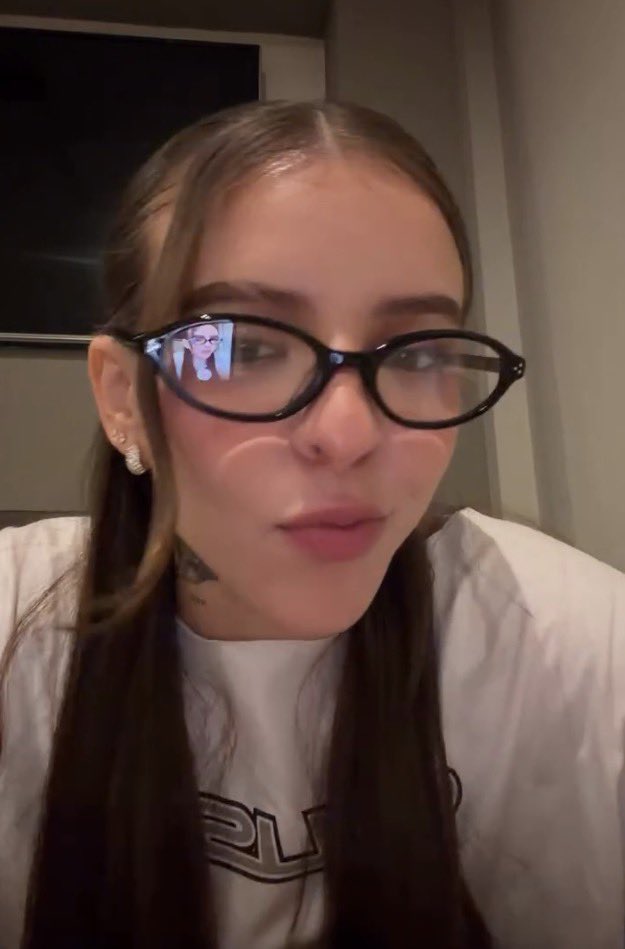 mikocurita's tweet photo. obsessed with miko wearing glasses https://t.co/r6u7l8I6Jd