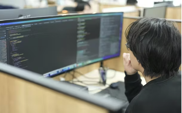 STRACTinc's tweet photo. 【メディア掲載📰】
日本経済新聞電子版で、AI人材・エンジニア採用についてご紹介いただきました。STRACTでは、2025年秋からAI人材の採用を強化するため、高度エンジニアの年収水準を最大3000万円に上げています。 https://t.co/phmdPwQaIE