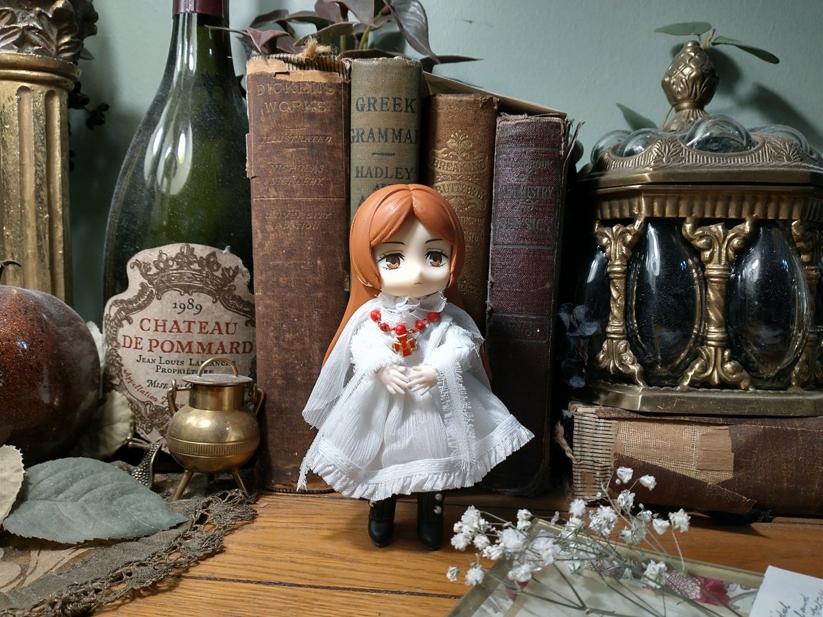 CryptidPiers's tweet photo. The Creature's sole petition has been fulfilled and now he's going to continue to tap the zine by @Redundantz until I do a proper photoshoot for them 🍁 #Frankenstein #creaturebeth @real https://t.co/Wy7sCrClT1