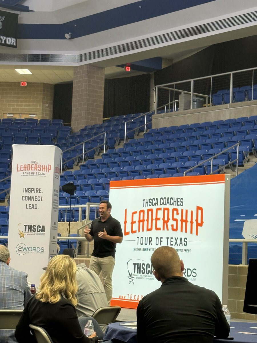 coachZ85's tweet photo. Developing my Separator and enjoying the relationships from being a coach! 
Great lineup of speakers @thsca 
#TexasLeadershipTour https://t.co/SEuYnryNOK