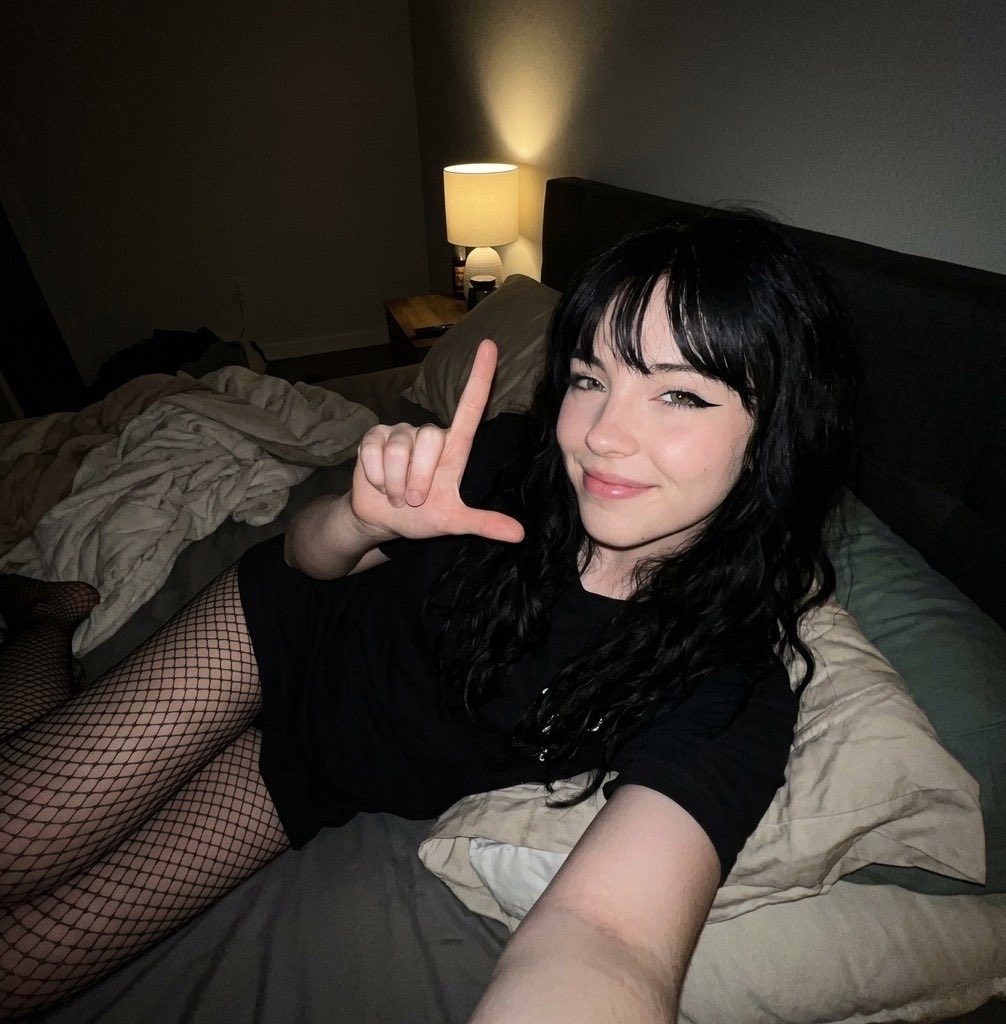 lunaluvsushi's tweet photo. oops~ accidentally got you triggered 🙈 https://t.co/YJh4KT5uEB