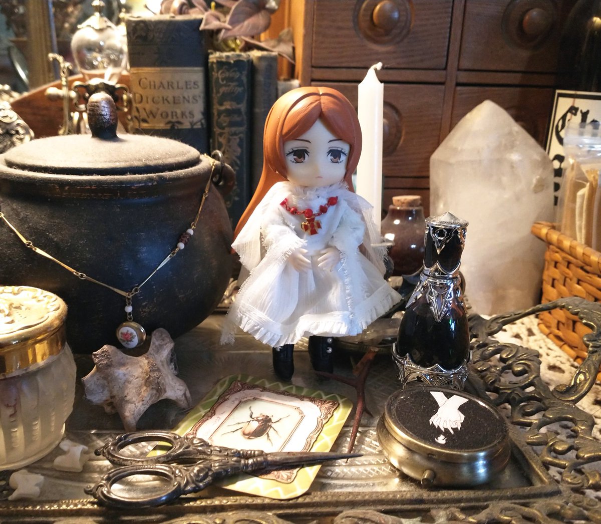 CryptidPiers's tweet photo. The Creature's sole petition has been fulfilled and now he's going to continue to tap the zine by @Redundantz until I do a proper photoshoot for them 🍁 #Frankenstein #creaturebeth @real https://t.co/Wy7sCrClT1