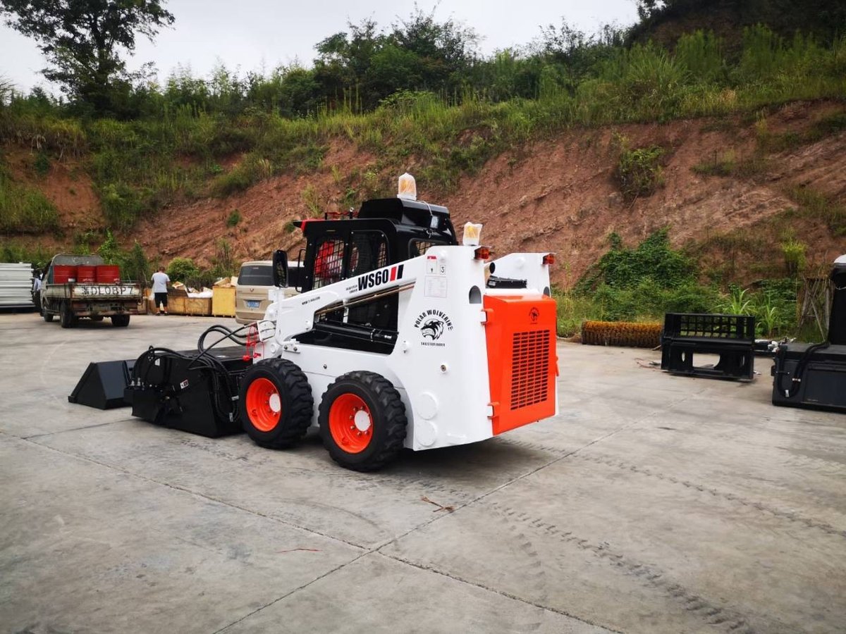 jackchen1110's tweet photo. polar wolverine skid steer WS60 with xinchai diesel engine, bobcat attachment, sweeper https://t.co/Y4DgUyGaXg