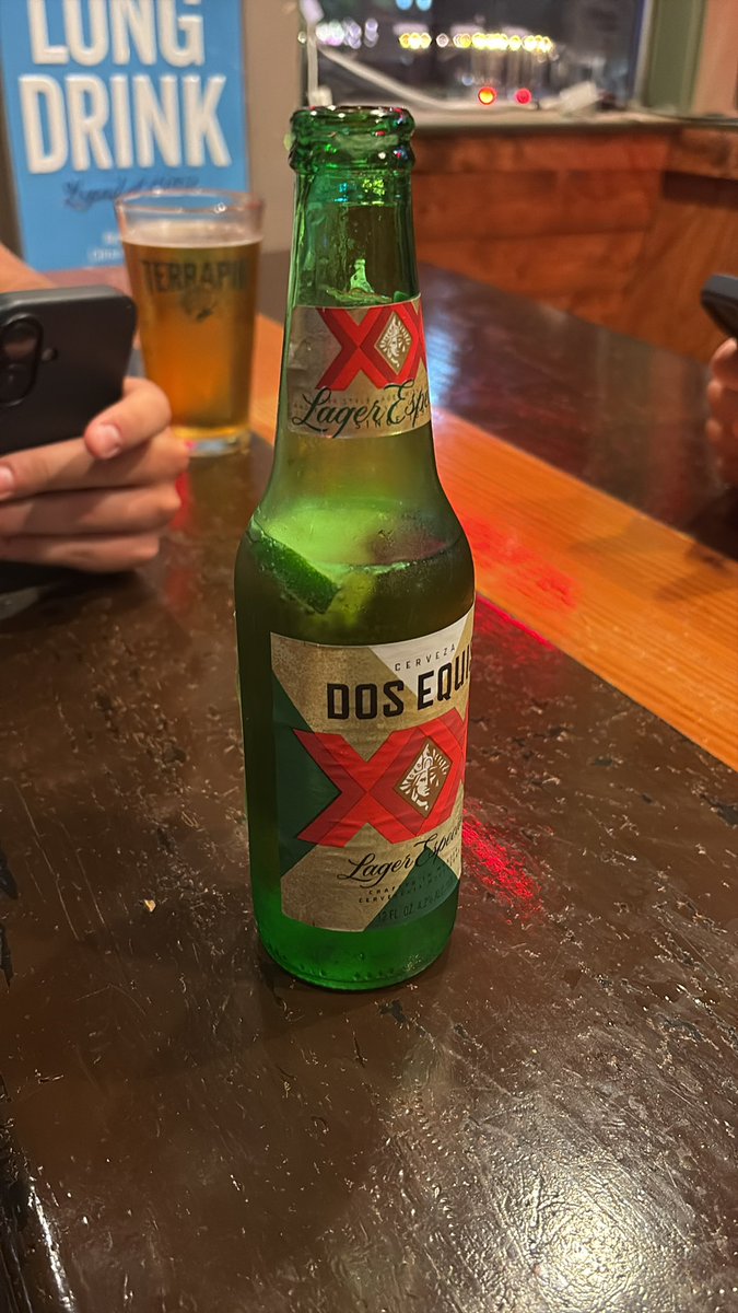 fratbookie's tweet photo. This any day over a thot daughter #dosequis #expand #israel https://t.co/FAAgWGfcTQ