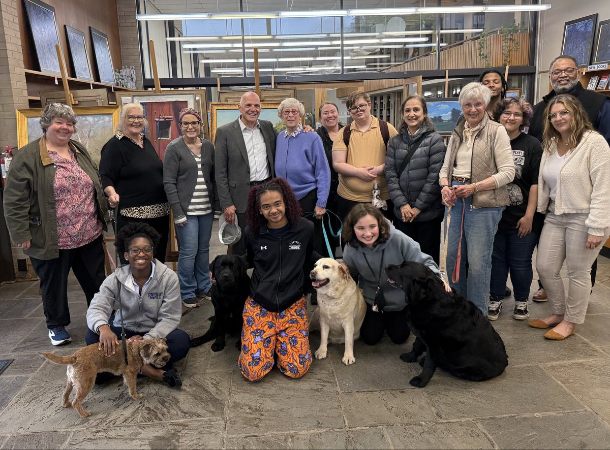 Mike_Iris's tweet photo. A huge THANK YOU to the @Centenary_NJ Alumni Board for hosting the Paws &amp; Pizza event during finals week! Students had the chance to relax, recharge, and spend time with some wonderful four-legged friends during a busy week on campus.#CentenaryAlumni #FinalsWeek https://t.co/MXDoGyE8py