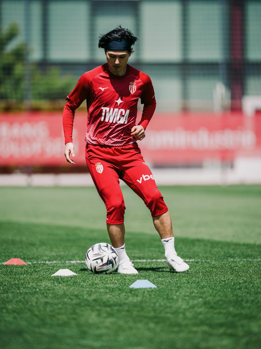 as_monaco_jp's tweet photo. タキが一歩ずつ前進中💪

📸Takumi Minamino https://t.co/8v8fQCKJNu