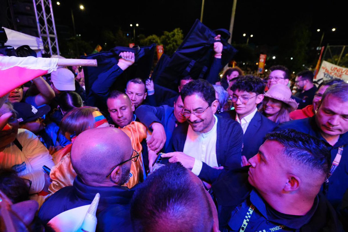 Iván Cepeda Castro tweet media
