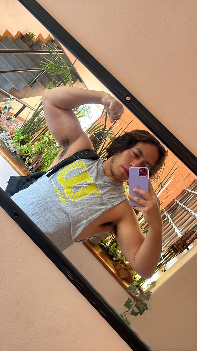 muscle locked pits tweet media