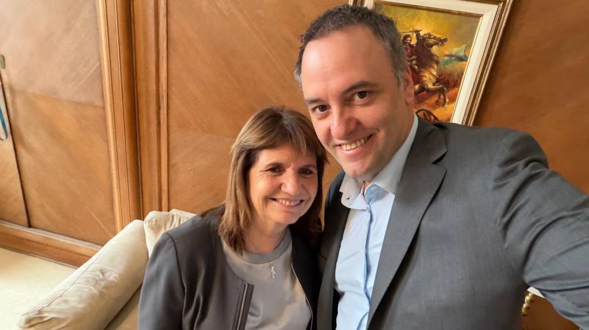 Asteriscos tweet media