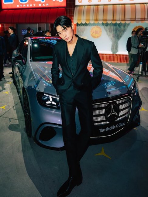ATEEZ’s San with Benz for Mercedes-Benz World Premiere