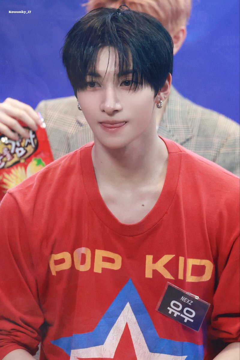 260506 IDOL RADIO 🫳🏻🐈‍⬛1위 축하해~ #YU #유우 #ユウ #NEXZ