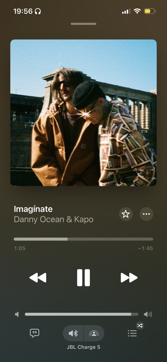 KarlaB283's tweet photo. Espero que mi próximo novio te ha vibes de esta canción, solo espero que le encante ir a la playa tanto como a mi🤍 https://t.co/vK5Oc6FjUr