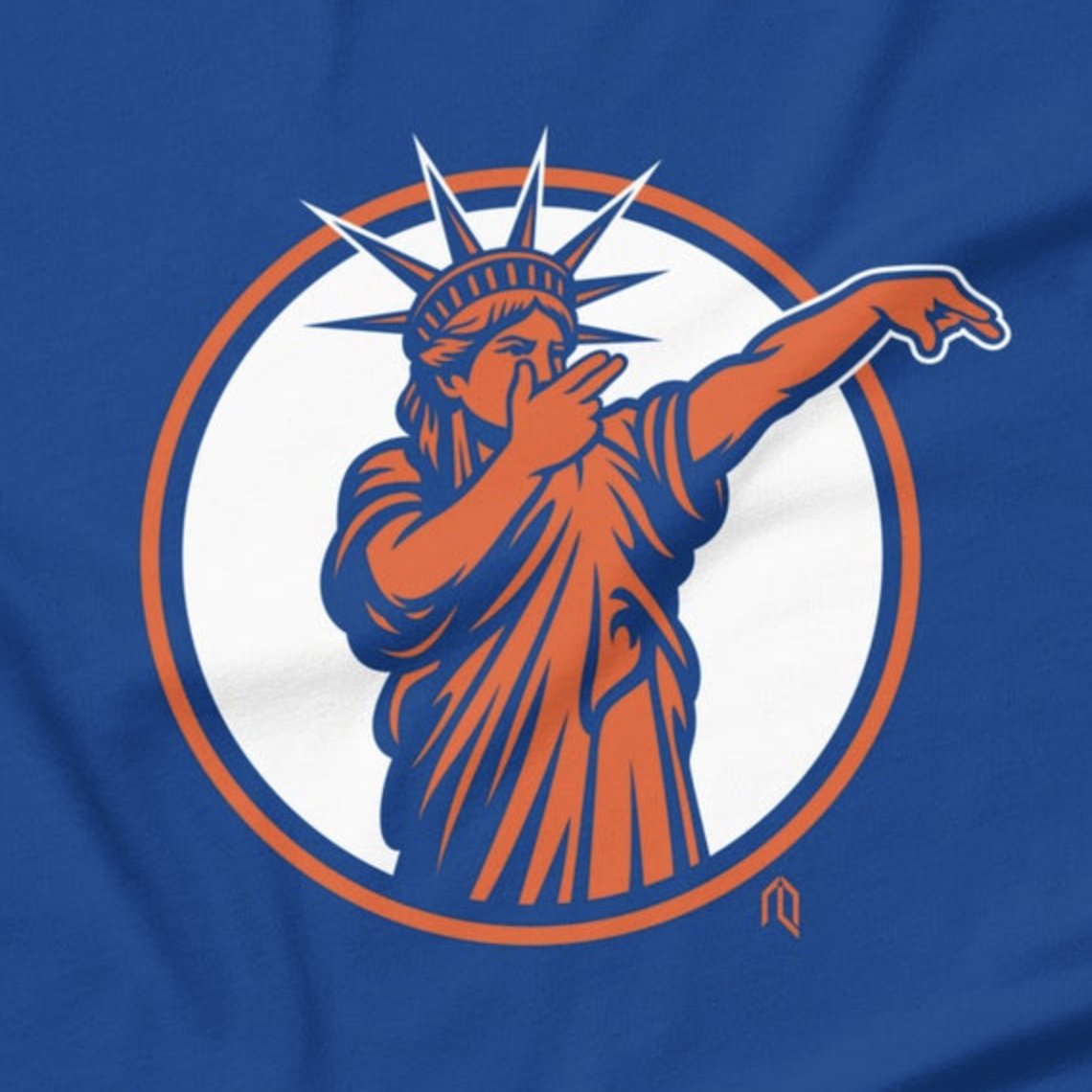 athletelogos's tweet photo. For every win we will give away another NYK shirt!! Stay tuned for details. #NewYorkForever https://t.co/KGP0hztsPB