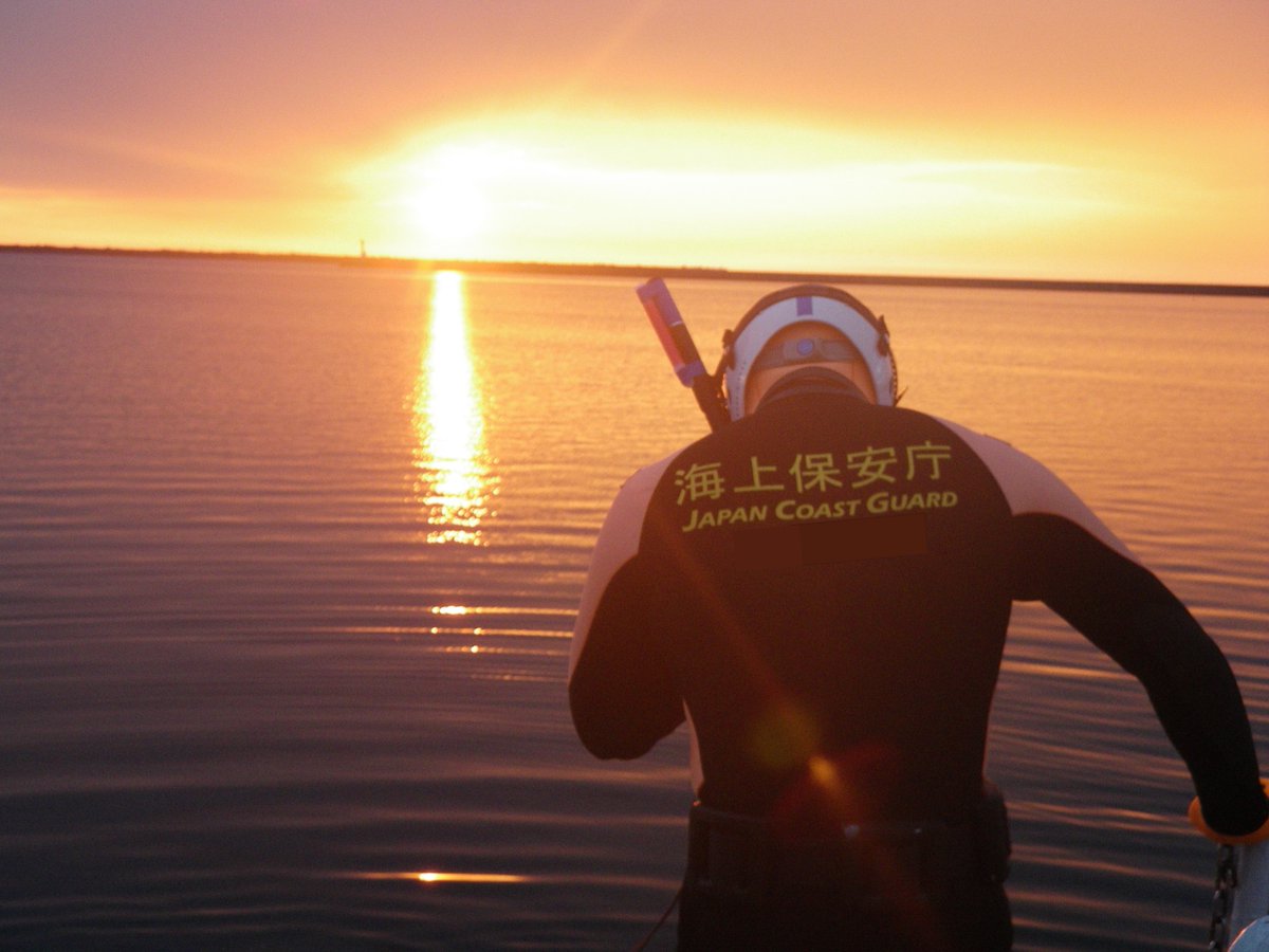 JCG_1st_RCGH's tweet photo. 5月12日は海上保安の日です。海上保安官は今日も海の安全を守ります。
#一管海保 #今日は何の日 #海上保安の日 https://t.co/BrbUuscK4V