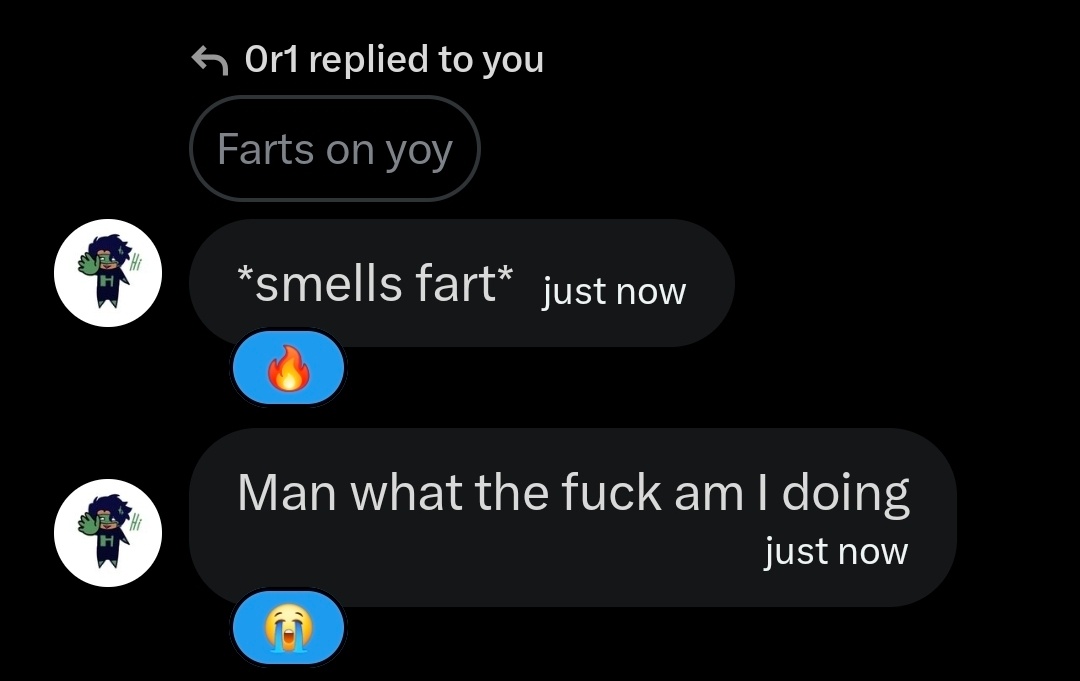 OriTheOriginal's tweet photo. Chat look at THIS weirdo 😂😂 https://t.co/5XVTkdiL1S