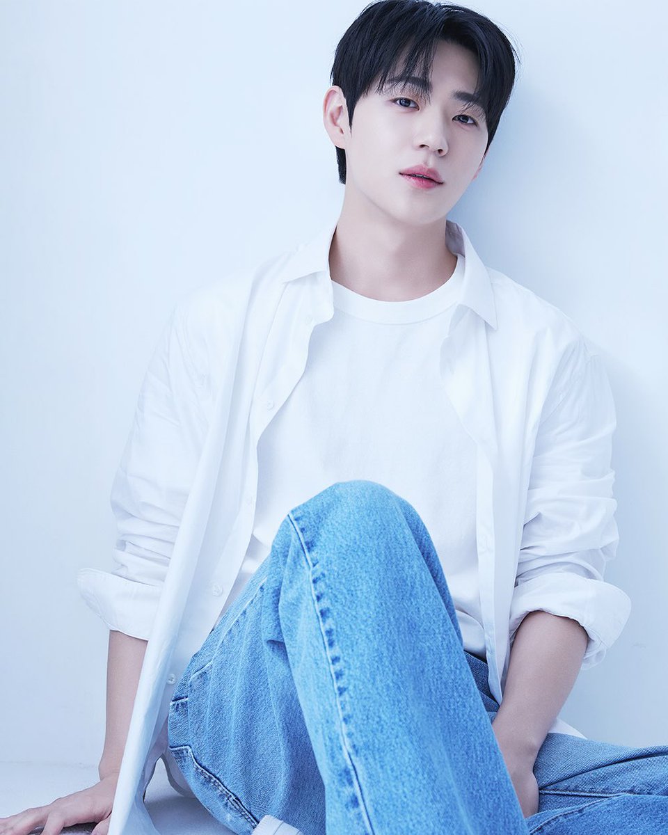 jaeha_zip's tweet photo. 재하 뉴 프로필 ✨✨✨✨ 미쳤다 너무 잘생김 https://t.co/C3EvP2U7DE