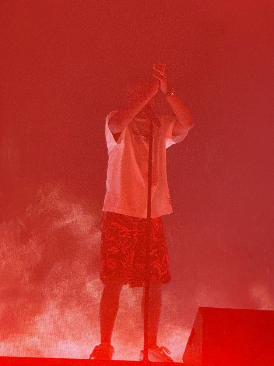 _cherubx's tweet photo. WELCOME BACK @KiDCuDi https://t.co/cyjtQfQdiH
