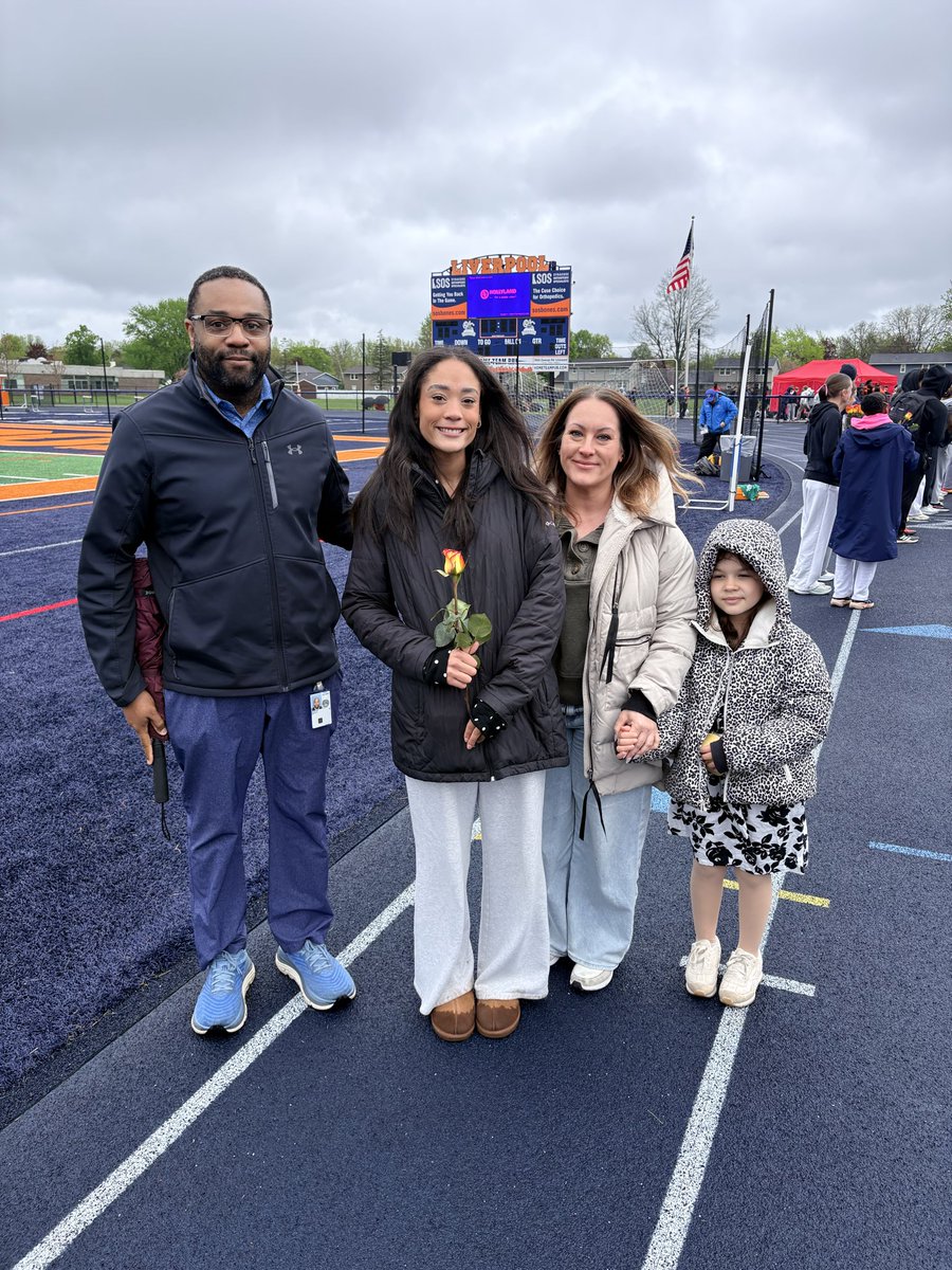LiverpoolTrack's tweet photo. Happy Senior Night https://t.co/yWyxcyAe6M