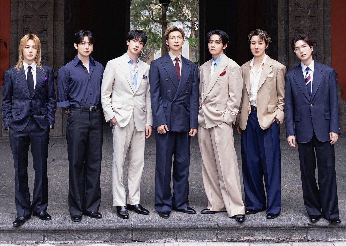 adoremypjm's tweet photo. my tannies look so prince like here, mashAllah🥹 may they always be successful, healthy, and happy.. may no harm ever touch them, ameen💗 https://t.co/37xfbfMmKn