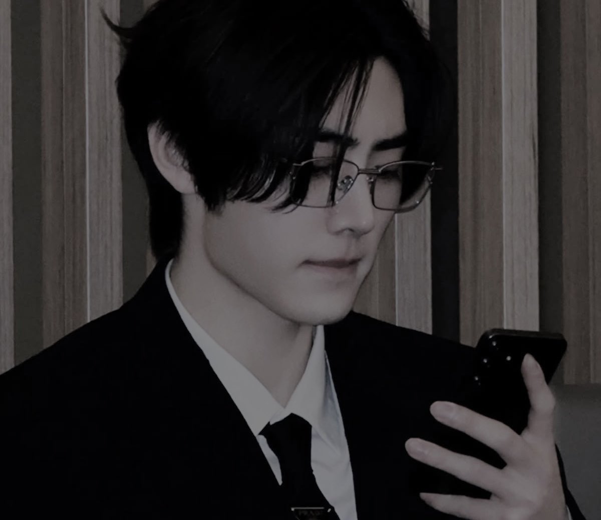 simsungy's tweet photo. i just know the office sex hits hard https://t.co/NNPQI247gV
