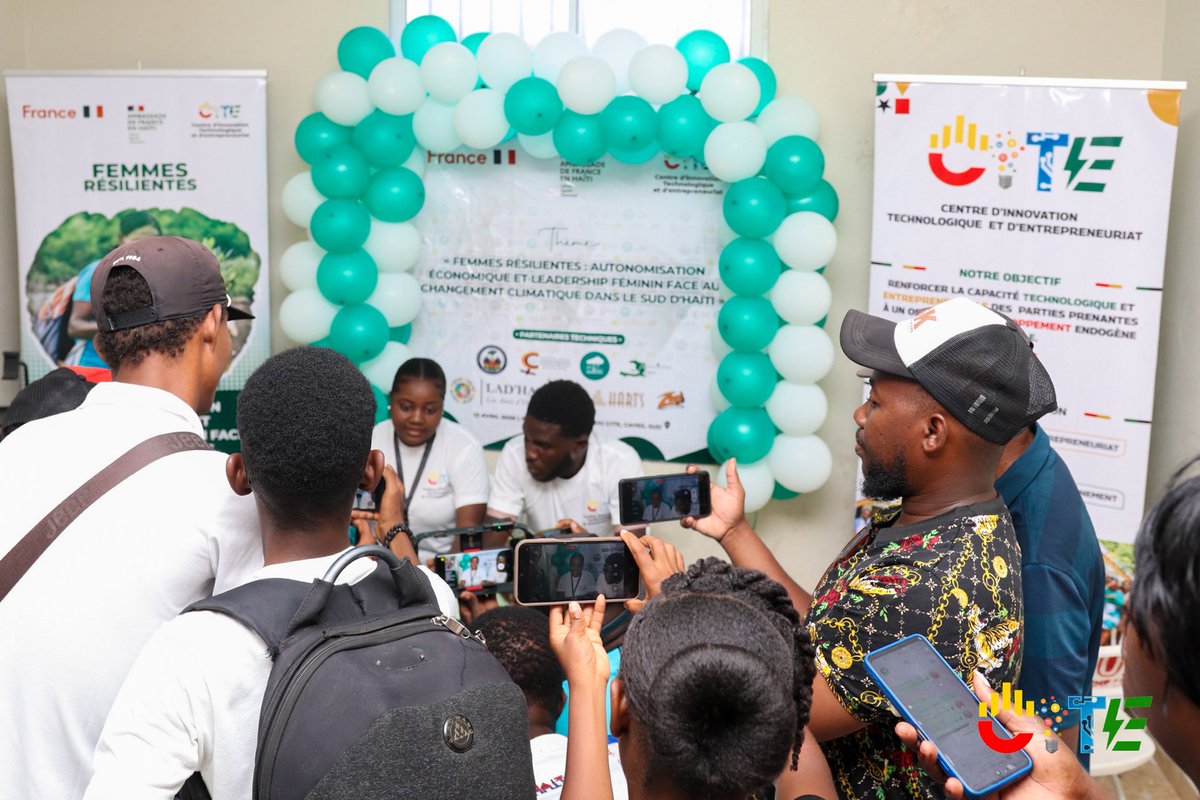 cite04's tweet photo. Le CITE a réuni les médias du Sud aux Cayes lors d’une conférence de presse marquant le lancement du projet « Femmes Résilientes », soutenu par l’@ambafranceht.

Un projet pour promouvoir le leadership féminin, l’entrepreneuriat agricole et la résilience climatique. https://t.co/D7K0dagNHr