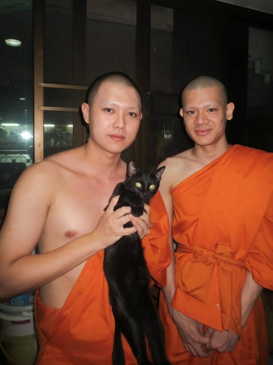 Rubycut2's tweet photo. #พระหล่อ #พระเณร https://t.co/SaC6LAyhCh