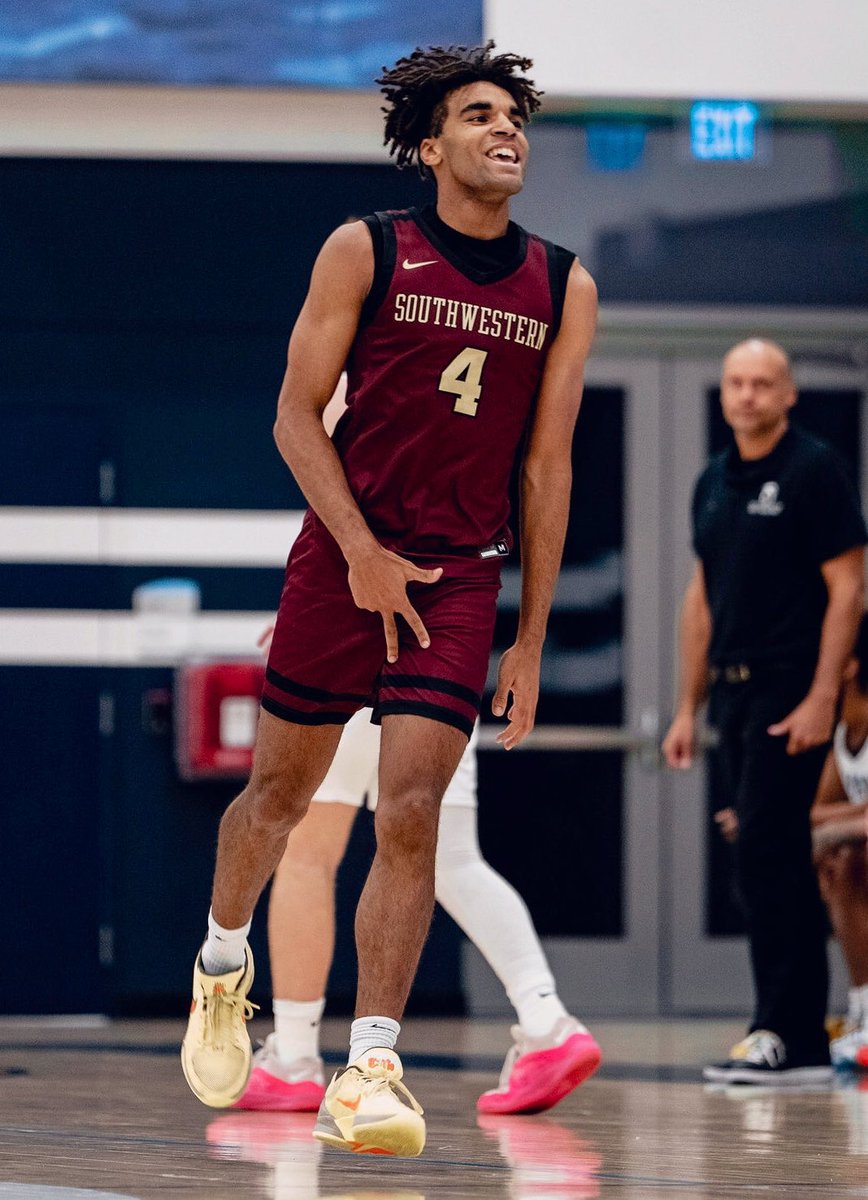 JamieShaw5's tweet photo. Southwestern College wing Derek Edmond has committed to USC Upstate, source tells @On3 

The 6-5 sophomore averaged 24.5 points, 6.8 rebounds, and 2.5 assists this season. 

https://t.co/N0eUV4E65D https://t.co/ii24znUekw