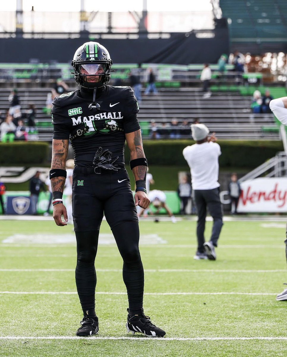 Ryan_harrigan4's tweet photo. TGBTG

Blessed to recieve an offer from Marshall University!#goherd

@CoachM_Allen @rvfc10 @Davis33Coach @QBHitList @RecruitGeorgia @WAAcademyFB @JeremyO_Johnson @RustyMansell_ @247recruiting @Rivals @benjaminwolk @CoachRSmith1 @CoachRod_McD https://t.co/7sLVgNykul