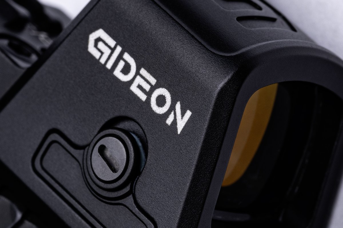 GideonOptics tweet media