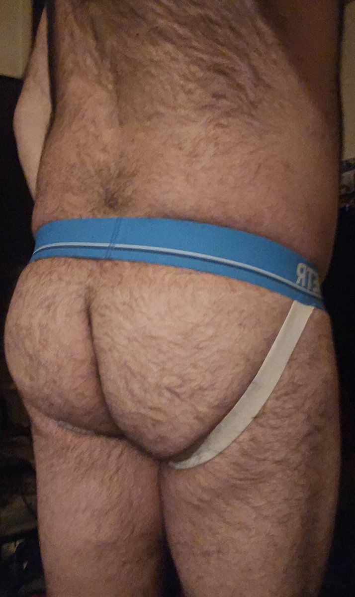 Happy hump day !! 🐻🍑