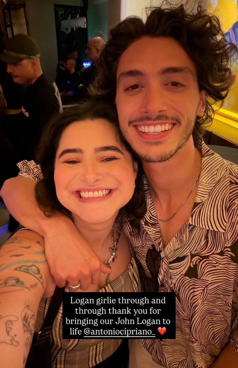 por todas nós Logan girlie! 💙