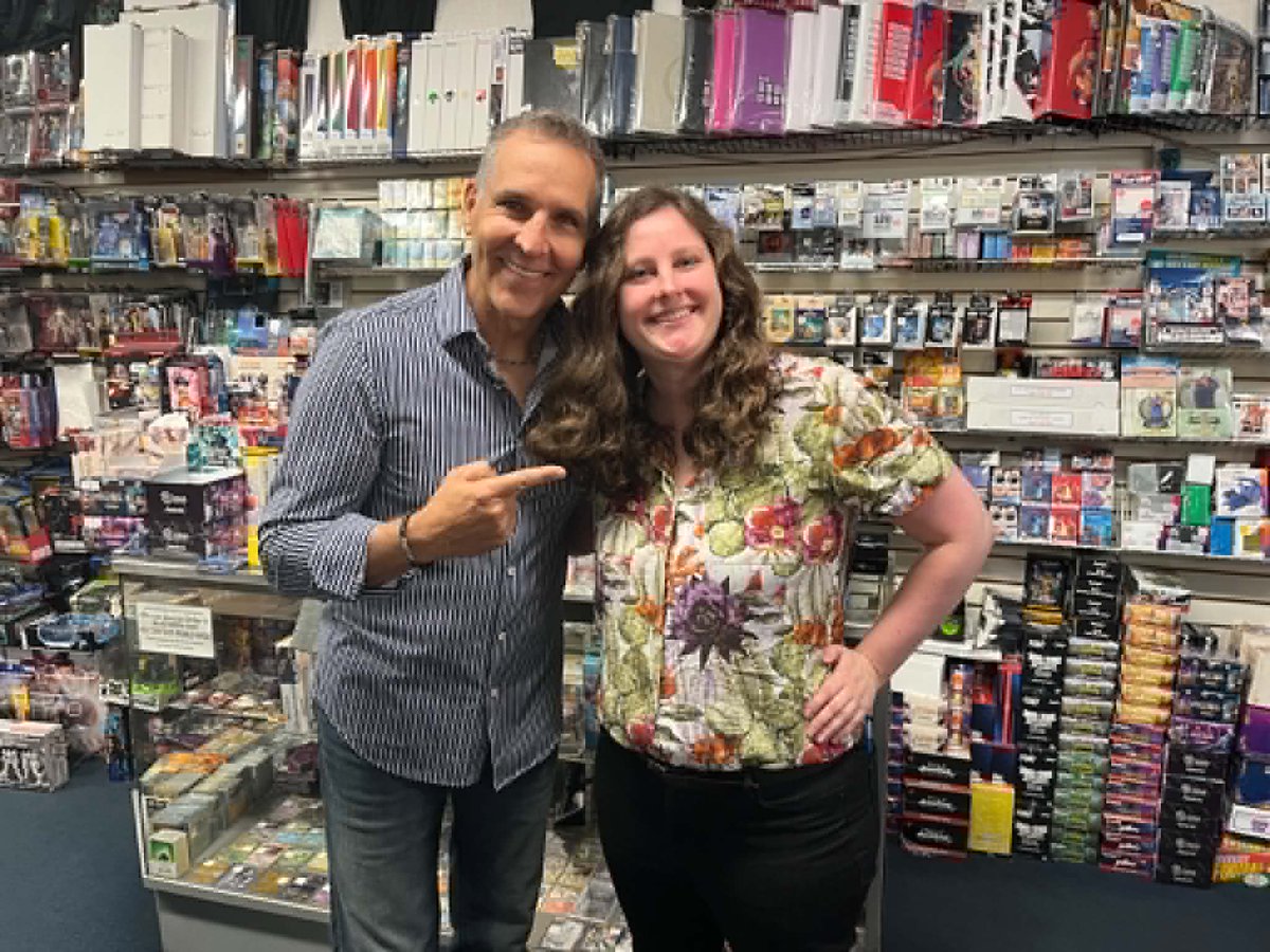 MetroComicGames's tweet photo. You just never know who is going to stop by Metro Entertainment - Comics, Games, Toys &amp; more!
What a treat to meet Todd McFarlane!! https://t.co/1LLbdamKK7