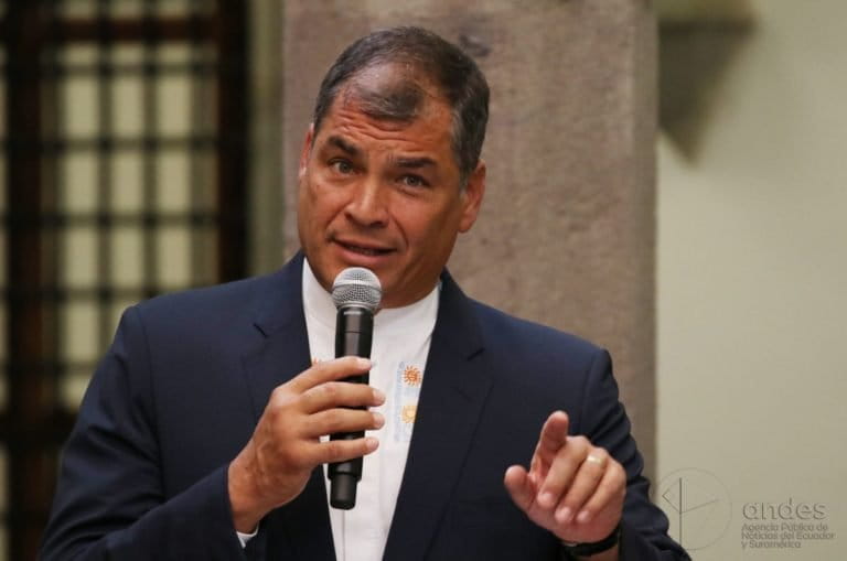 AtentoEc's tweet photo. #ATENTO Llegó Lenin Moreno para volver a destruir lo que queda del correismo. https://t.co/D30brOS3SH