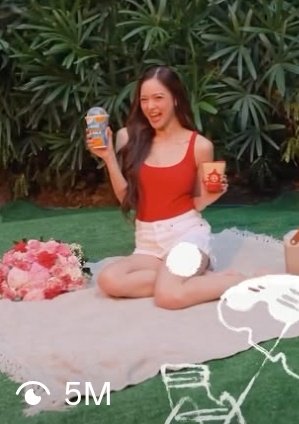 vmind82's tweet photo. Mag is net 😅 ✨👑
 Iba talaga naman tong si Kimberly! Bumili na kayo ng Chowking sa PH  at kumembot ng ganito haha! #KimChiu #KimPau miss you good night 😅🤭 https://t.co/8Ze8ows8L5