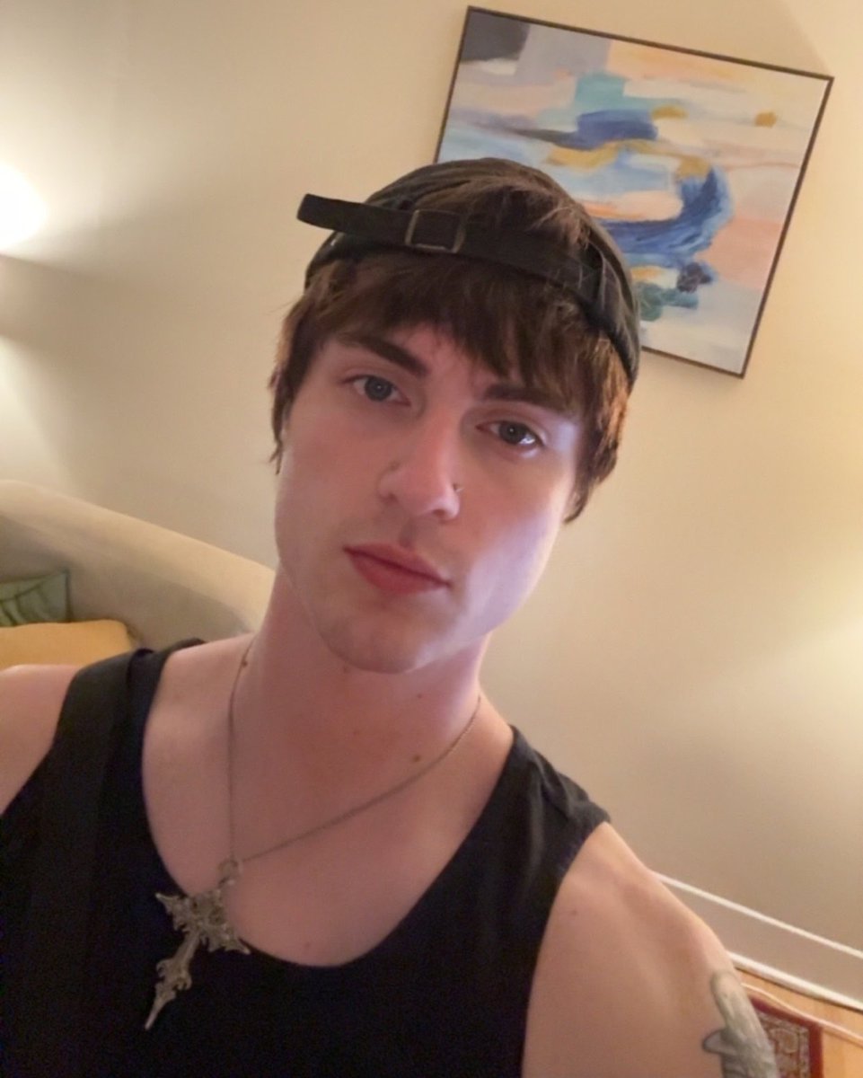 wor$t aaron in america tweet media