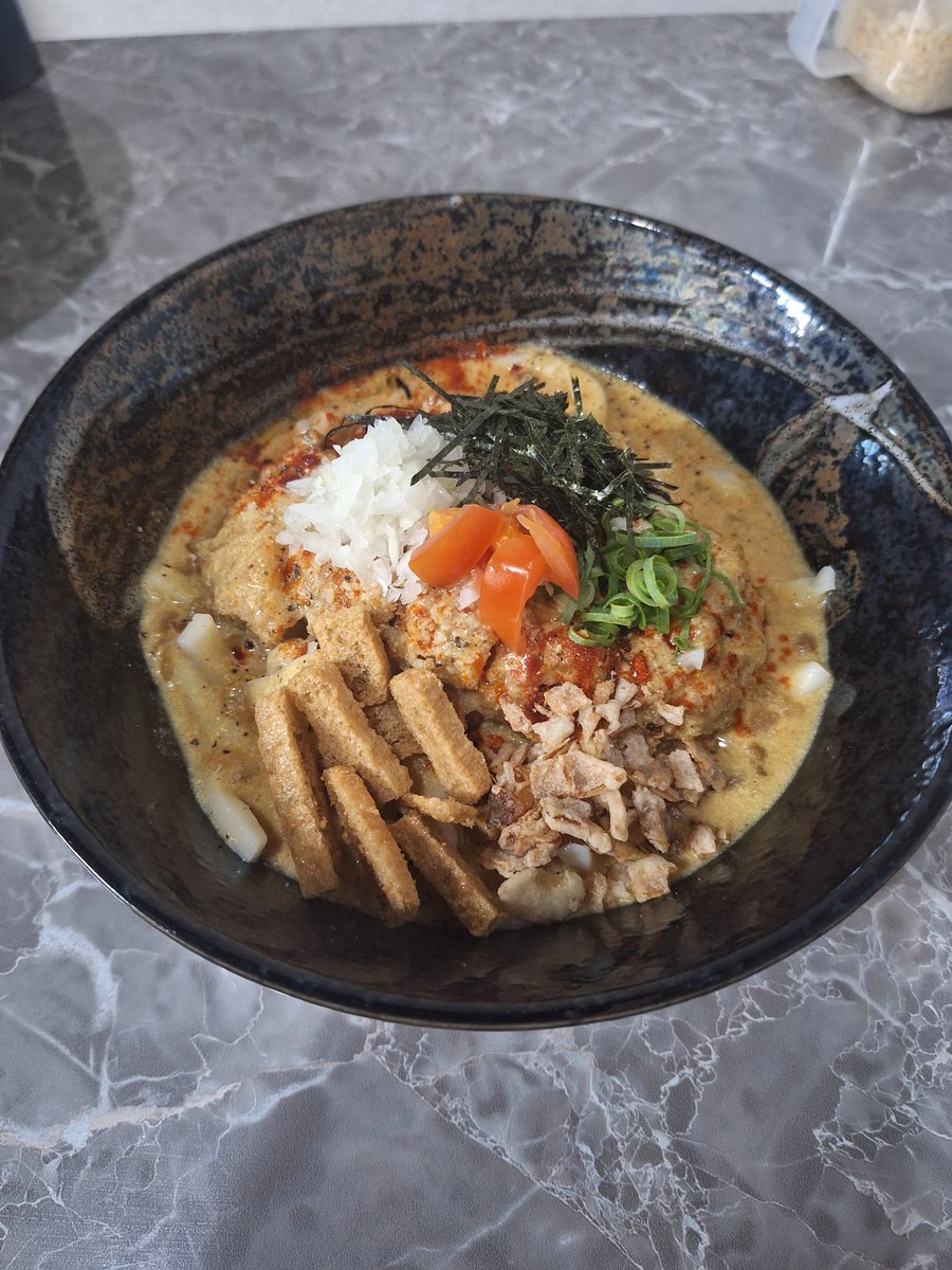 amakugidaiko's tweet photo. 昼夜連勤9日目…
連日忙しくて疲れたよ…
残り2日半
頑張るんだ！！
#吉田のうどん https://t.co/NcEwCV7Wck