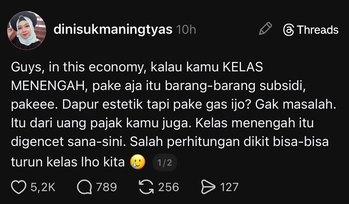 "Kelas Menengah" itu adalah delusi ya gaes,

Elu itu adalah kelas miskin yang kebetulan punya bemper keuangan bangsa 1-2 bulan

You are 1-2 month away from poverty