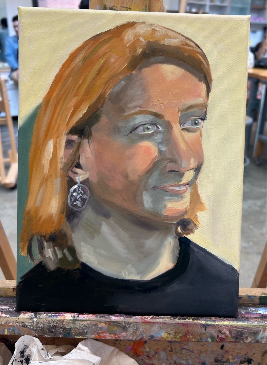 eigengarden's tweet photo. oil painting of a professor at my uni for a portrait/figure painting class. she is very smart https://t.co/ELWJFyMQfb