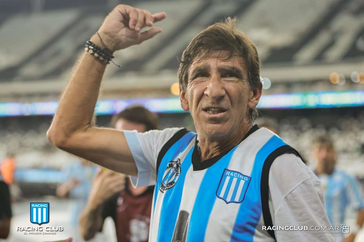 FrancoEG7's tweet photo. En la cancha donde creo yo, Racing brindó la mayor exhibición futbolistica del ciclo, se cierra esta etapa. Arias, Maravilla, Rojas, Costas. Alguno más que quizás se me olvide. El resto se puso por encima del club. Una lástima. Faltó hambre de gloria. Sobró hambre de guita. https://t.co/DD0ECwp8FN