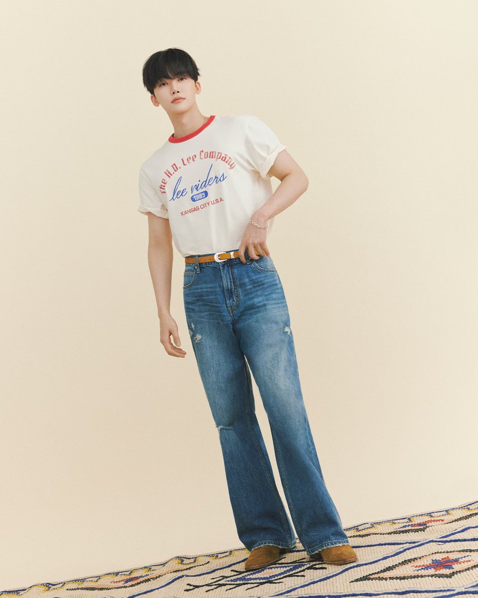 𝗟𝗢𝗢𝗞 𝟰  —【Lee ’26 SUMMER collection with Jaemin】 

𝗟𝗲𝗲 𝗦𝘂𝗺𝗺𝗲𝗿 𝗣𝗹𝗮𝘆𝗹𝗶𝘀𝘁
𝖳𝗁𝖾 𝗌𝗈𝖿𝗍, 𝖿𝗅𝗈𝗐𝗂𝗇𝗀 𝗆𝗈𝗆𝖾𝗇𝗍𝗌 𝗈𝖿 𝗌𝗎𝗆𝗆𝖾𝗋 𝖺𝗋𝖾 𝖼𝗈𝗆𝗉𝗅𝖾𝗍𝖾𝖽 𝗐𝗂𝗍𝗁 Jaemin’𝗌 𝗏𝗂𝖻𝖾.

JAEMIN FOR LEE JEANS
#JAEMINxLeeJeans
#JAEMIN_LeeAPACAmbassador